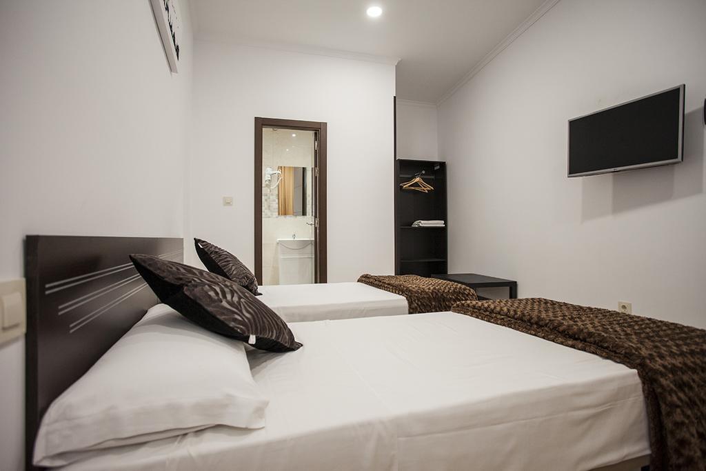 Hostal Rincon De Sol - Centro Madrid - Self Checkin Exterior photo